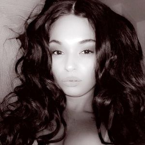 Meet your Posher, Tabitha